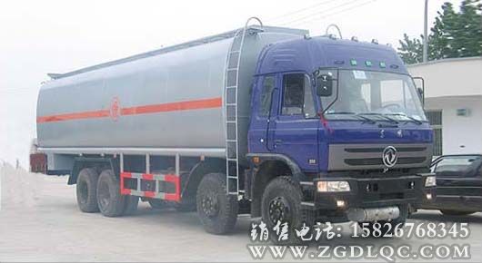 東風(fēng)前四后八加油車 東風(fēng)前四后八加油車