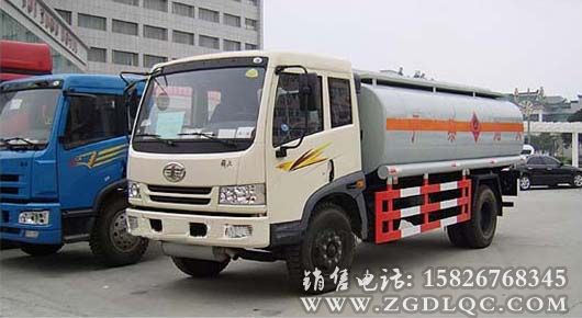 解放單橋加油車 解放單橋加油車