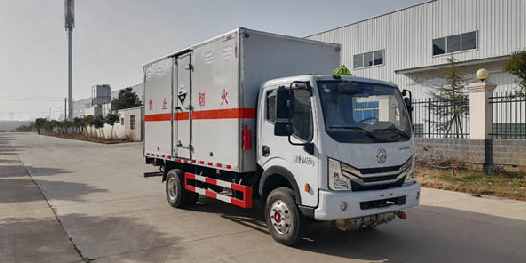 東風(fēng)腐蝕性物品廂式運輸車 東風(fēng)腐蝕性物品廂式運輸車